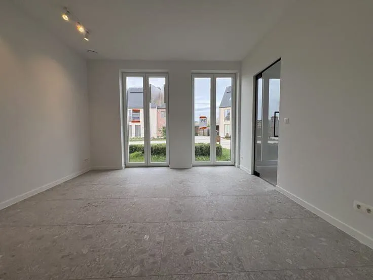 Pièces - Maison Contemporaine avec Jardin à Noorderwijk