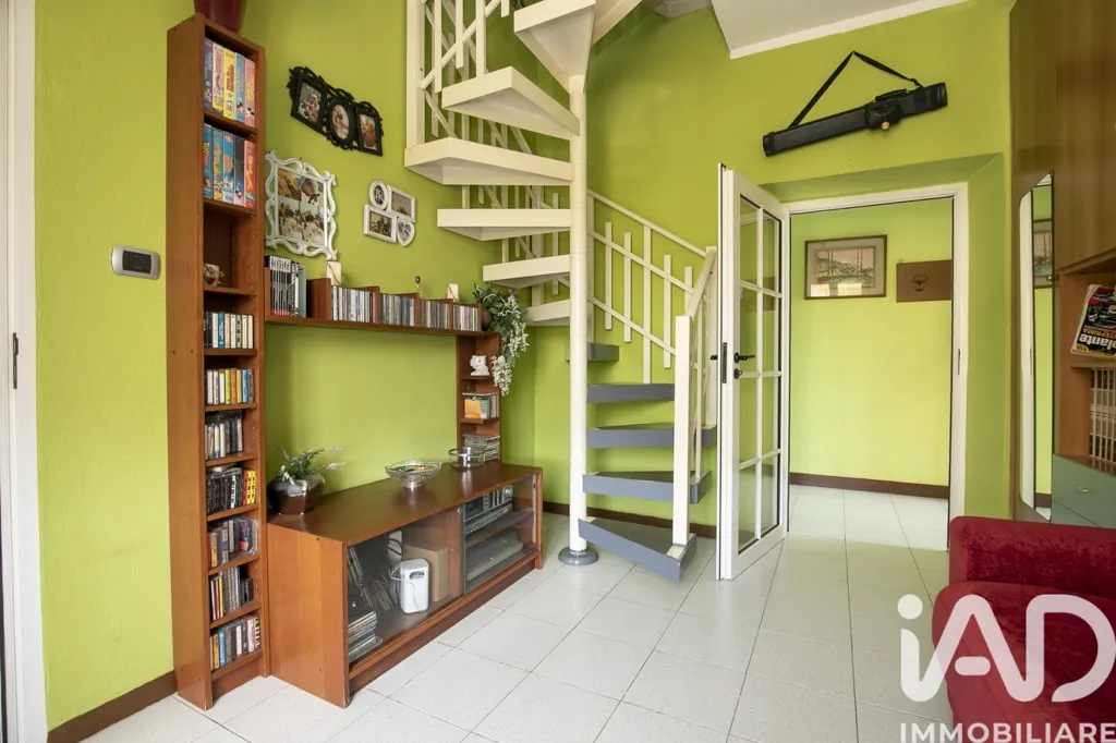 Living Room - Villa with Sea View in Genoa Staglieno