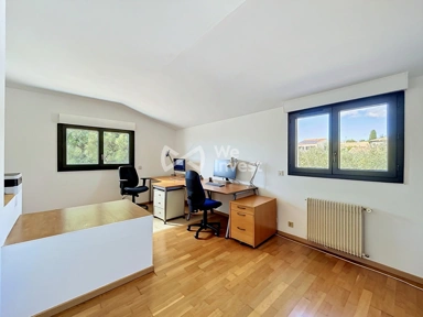Bureau - Villa T6 Familiale avec Piscine à Saint-Aunès