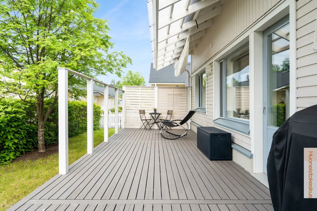 Terrace - Quiet Apartment with Garden in Joensuu