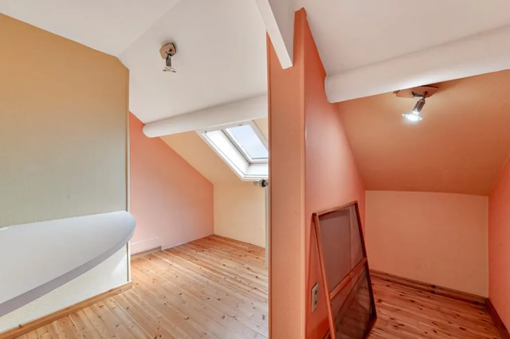 Pièces - Maison avec Terrasse dans le Centre de Watou
