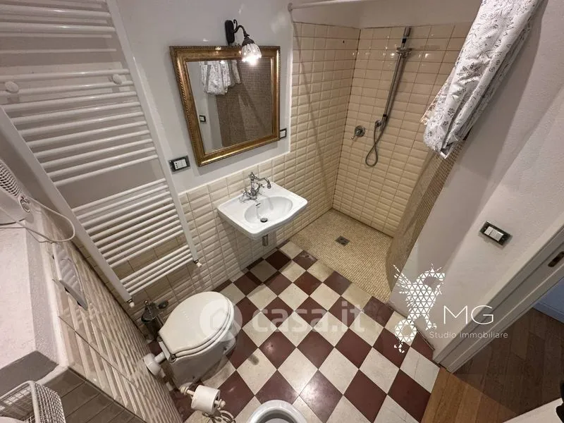Salles de bain - Two-Unit Apartment with Private Garden in Castiglioncello