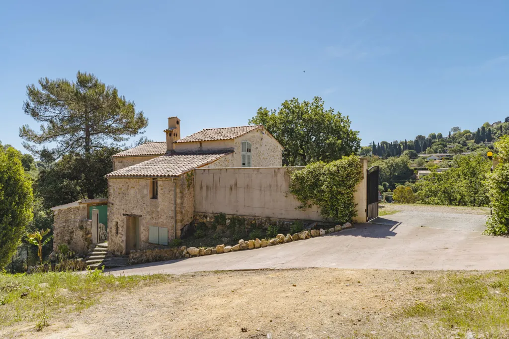 5-toaline maja asukohas Mougins