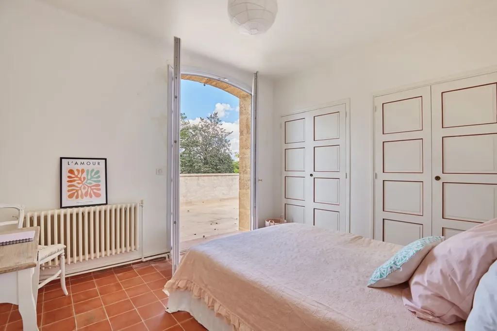 Bedrooms - Secure Reception Property with Pool in Aix-en-Provence