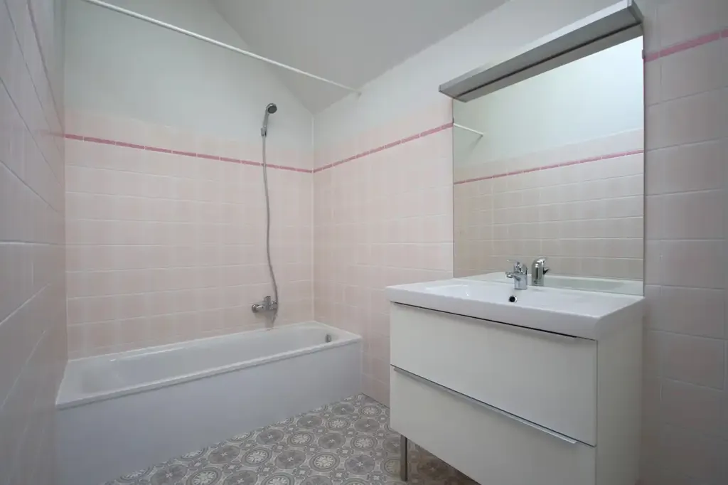 Salles de bain - Appartement Lumineux Centre-Ville
