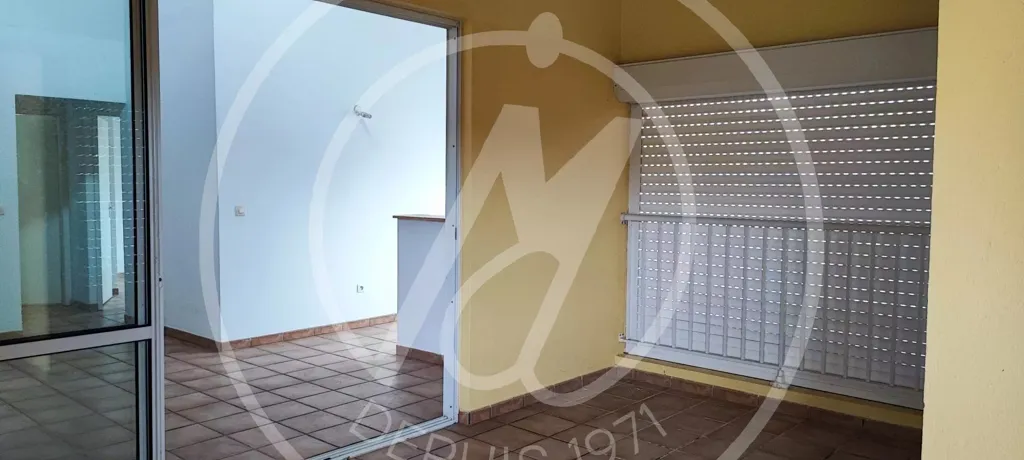 Ingresso - T3 Flat with Enclosed Terrace in Petit Bourg