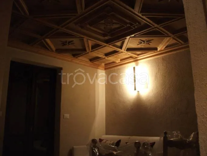 Elutuba - Arched Bungalow with Balcony in Roburent