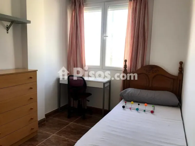 Chambres - Furnished Flat with South-West View in Centre