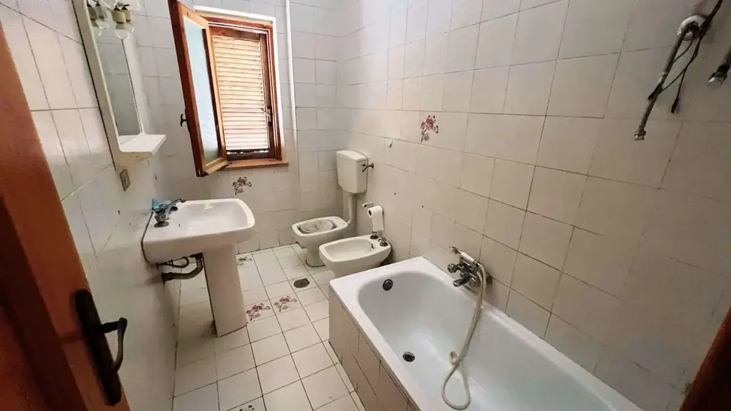 Vannitoad - Panoramic Apartment with Balcony in Scalea