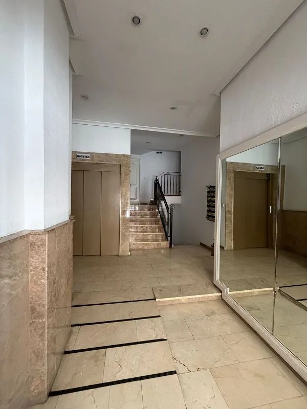 hallway_entrance