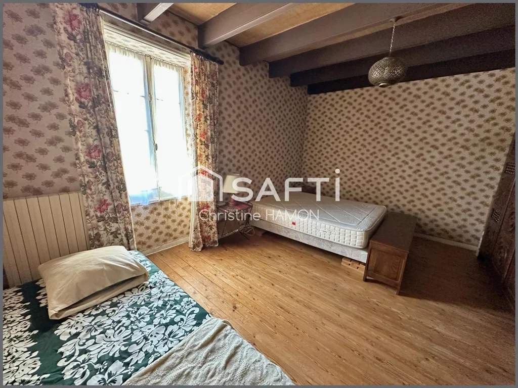 Chambres - Maison à Rénover avec Jardin en Centre-Ville