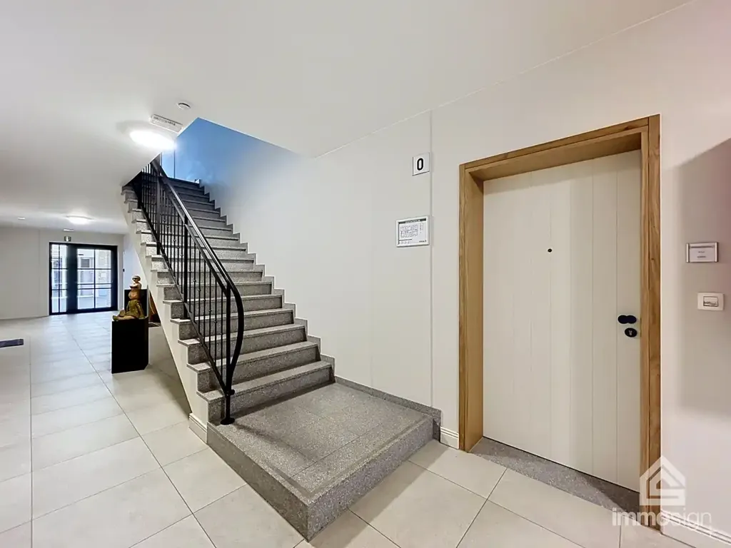 Esik - Ground Floor Apartment with Terrace in Bocholt