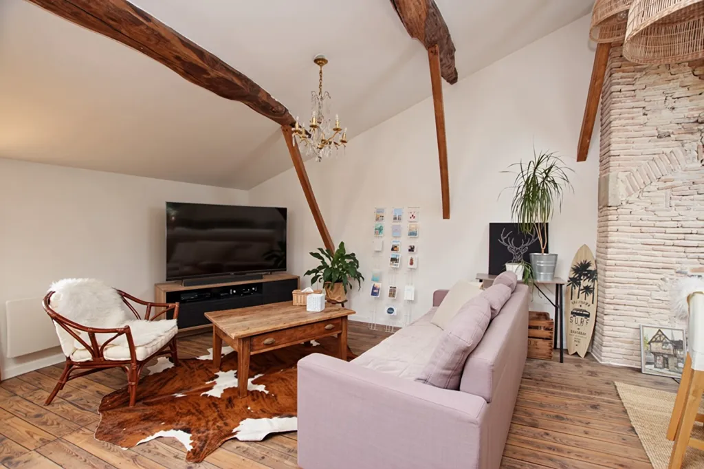 Séjour - Appartement Atypique dans Village de Toussieu