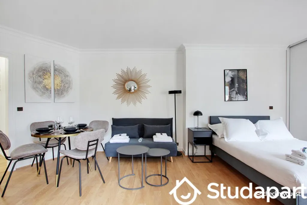 Chambres - Studio Lumineux avec Jardin à Proximité du Centre-Ville