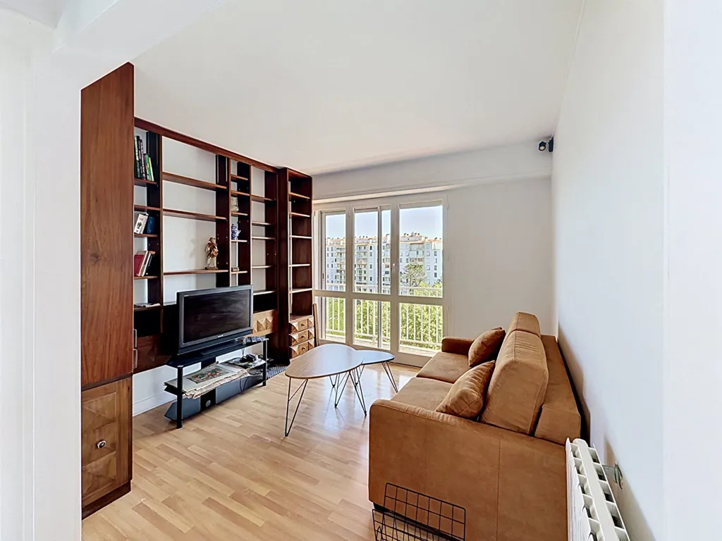 Elutuba - Bright 3-Bedroom Flat in Biarritz