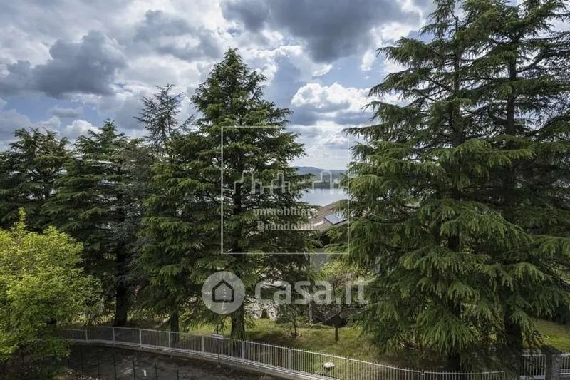 Giardino - Villa with Lake View in Gavirate