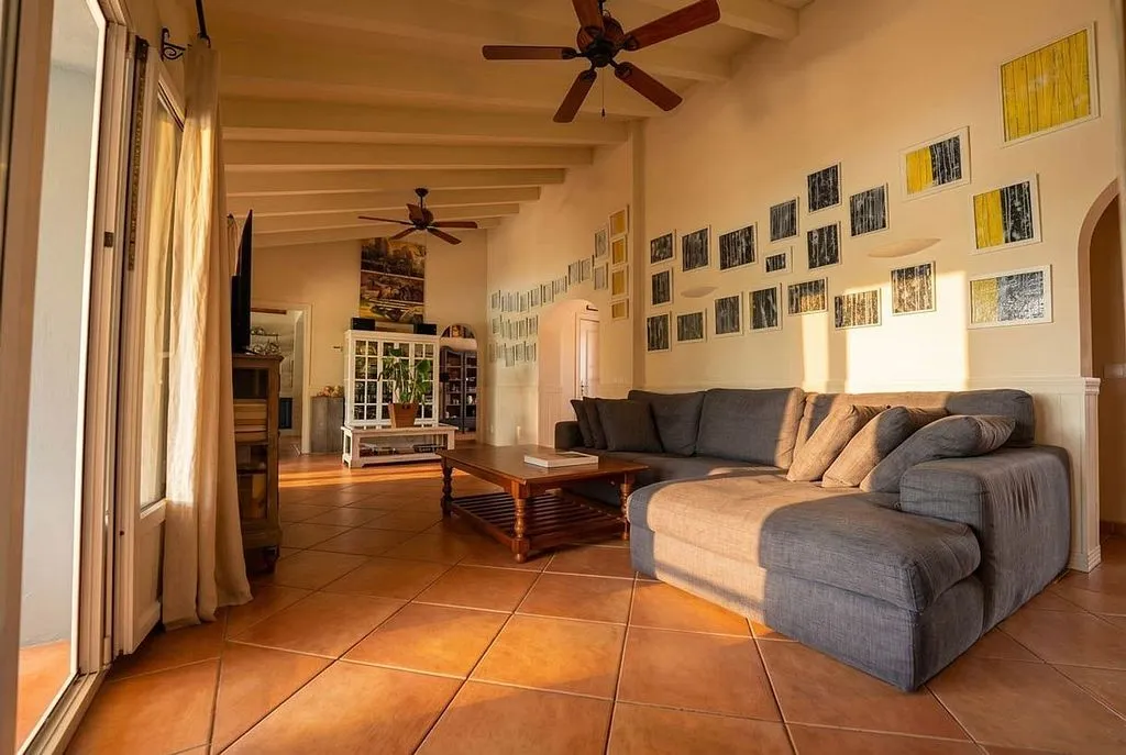 Living Room - Single-Storey Villa with Pool in Sa Planera