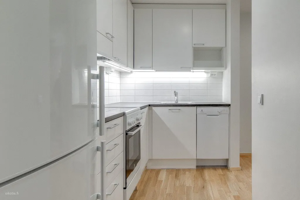 Köök - Modern Flat with Glazed Balcony in Kakola