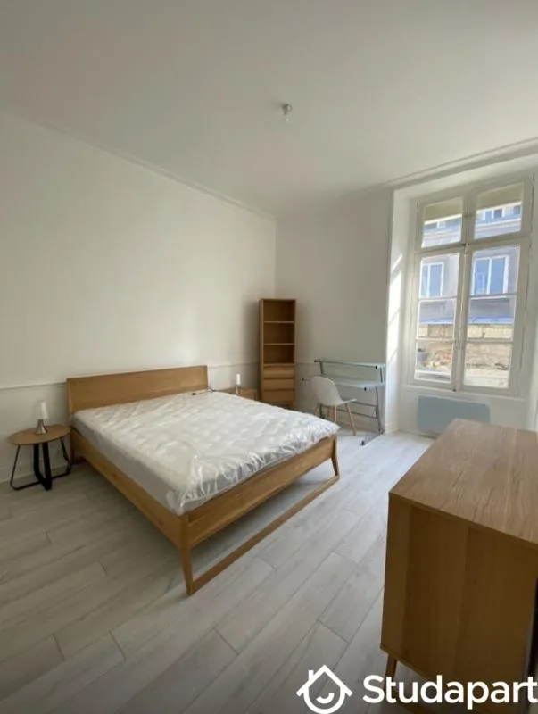 Magamistoad - Quiet Apartment with Tram Access in City Centre