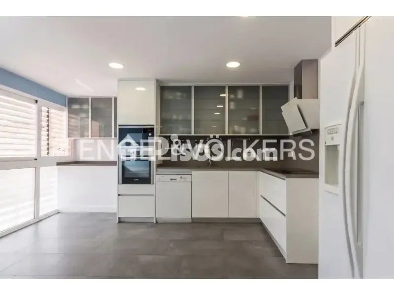 Cuisine - Reformed Apartment with Pool in Salamanca