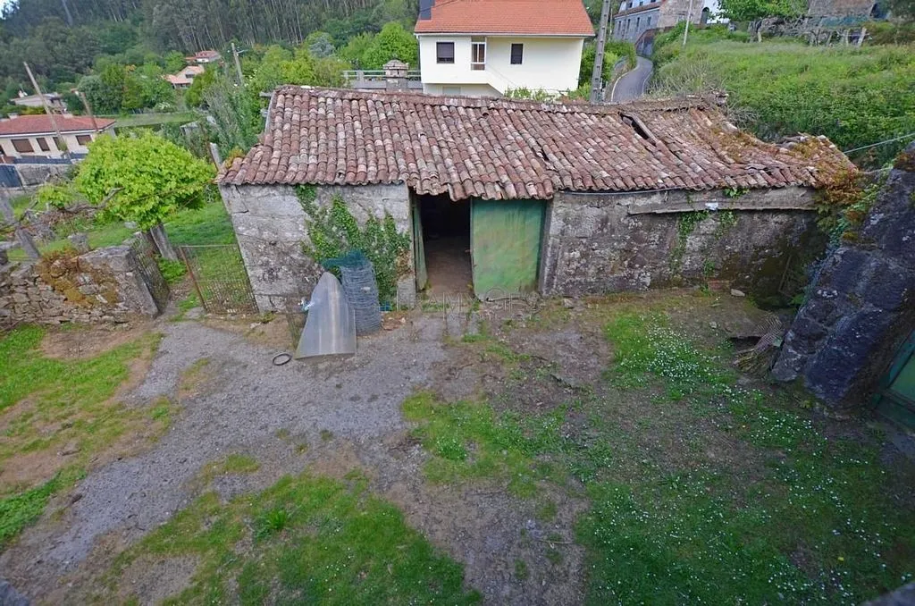 Õhuvaade - Stone Cottage for Renovation in Gondomar