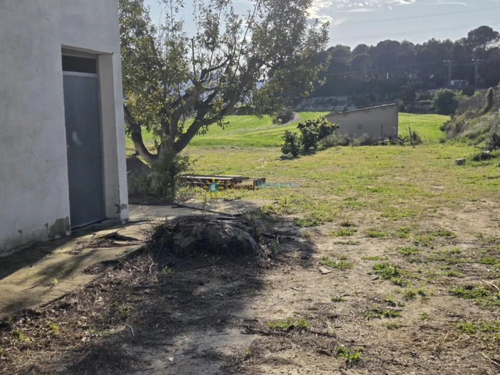 Aed - Plot with Two Buildings near L'Olleria