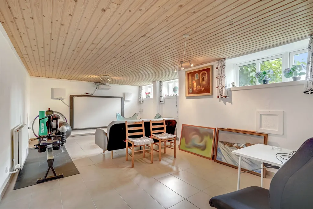 Pièces - Maison 5 pièces à Varde