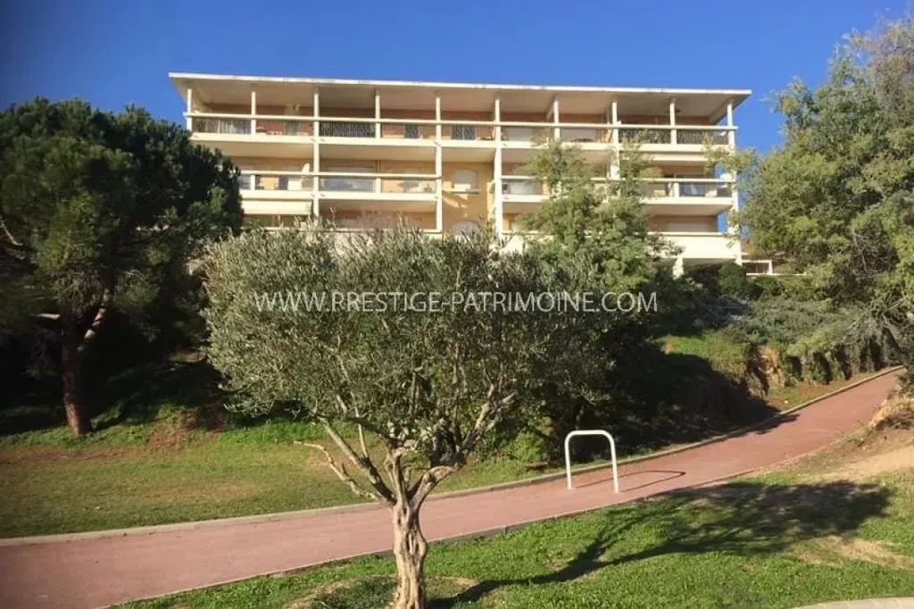 Esterno - Apartment with Terraces in Cannes Grand Parc