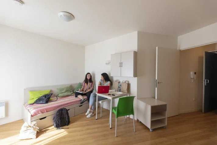 Magamistoad - Studio with Internet in Châtillon Centre