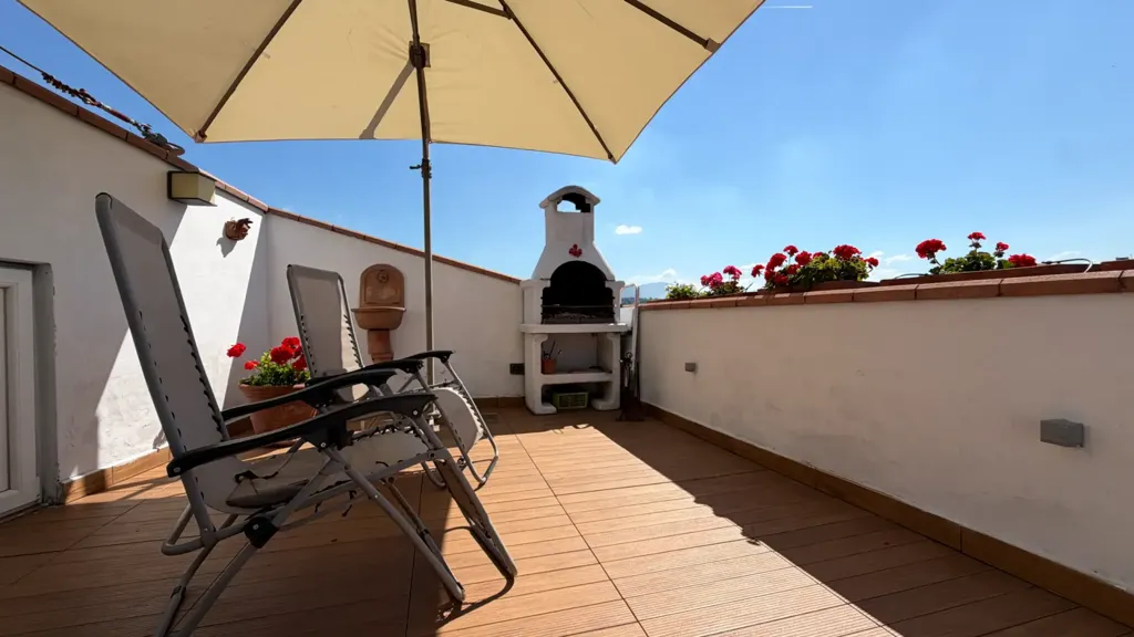 Terrazza - Appartamento con terrazza e mansarda a Firenze