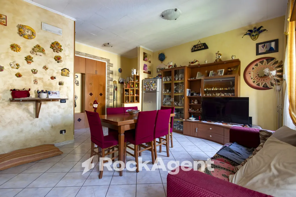 Elutuba - Apartment with Balcony near Catanzaro Centre