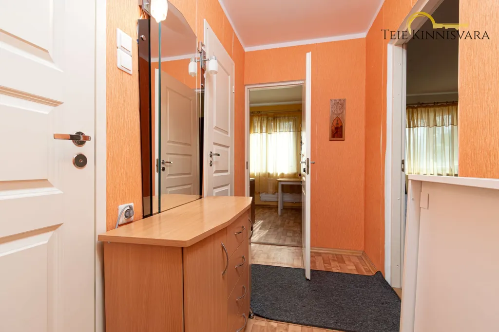 Entrée - Apartment with Storage in Lasnamäe, Tallinn