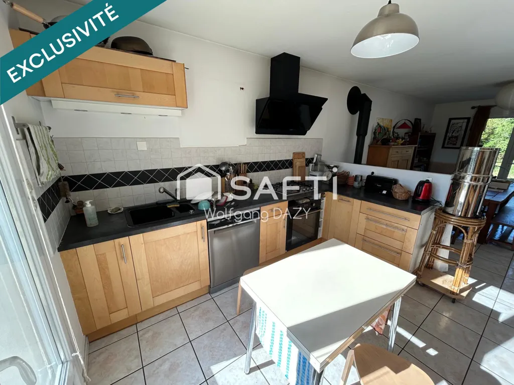 Cucina - House with Garden in Bonneuil-Matours