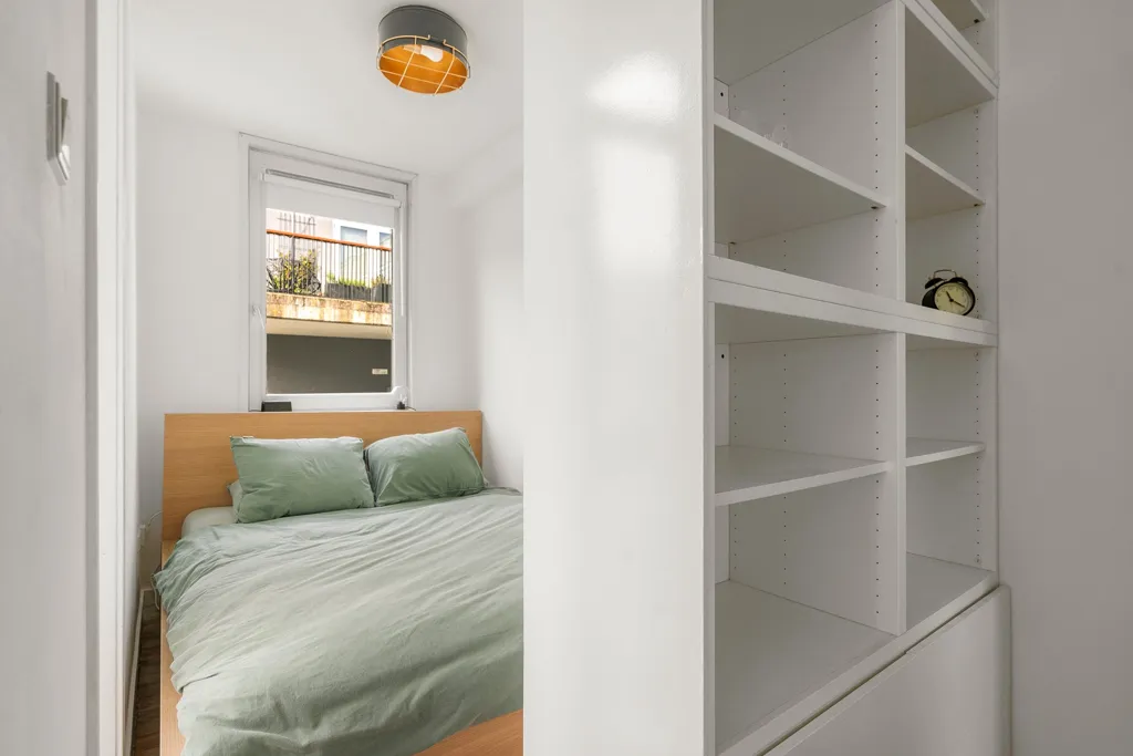 Magamistoad - 2-Bedroom Apartment with Balcony in Oud-West