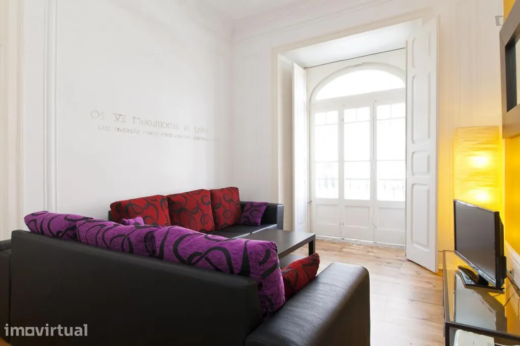 Living Room - Private Room in Arroios, Lisbon