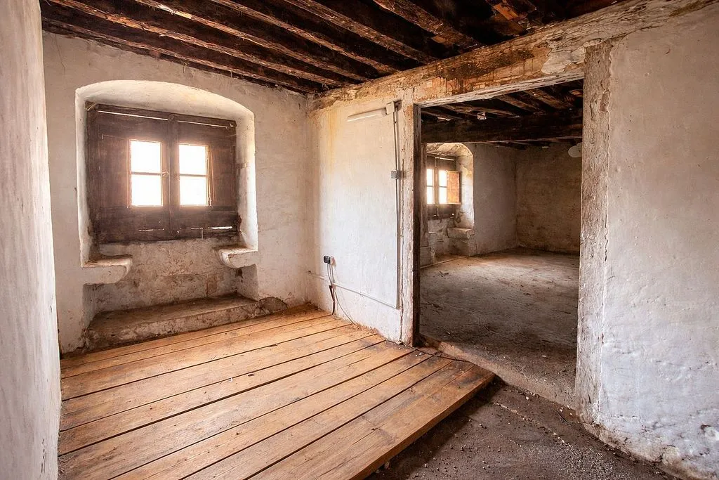other_room