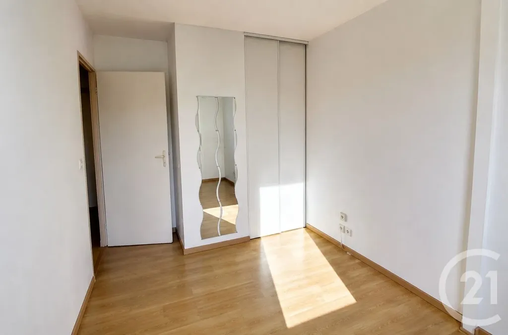 Pièces - Appartement T2 avec Balcon au Cœur de Talence