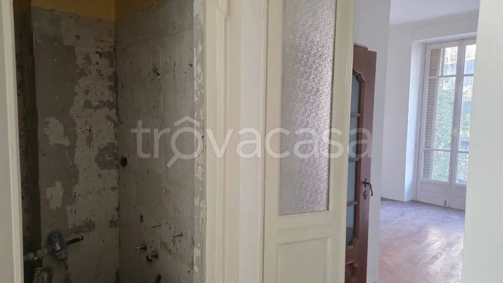 hallway_entrance
