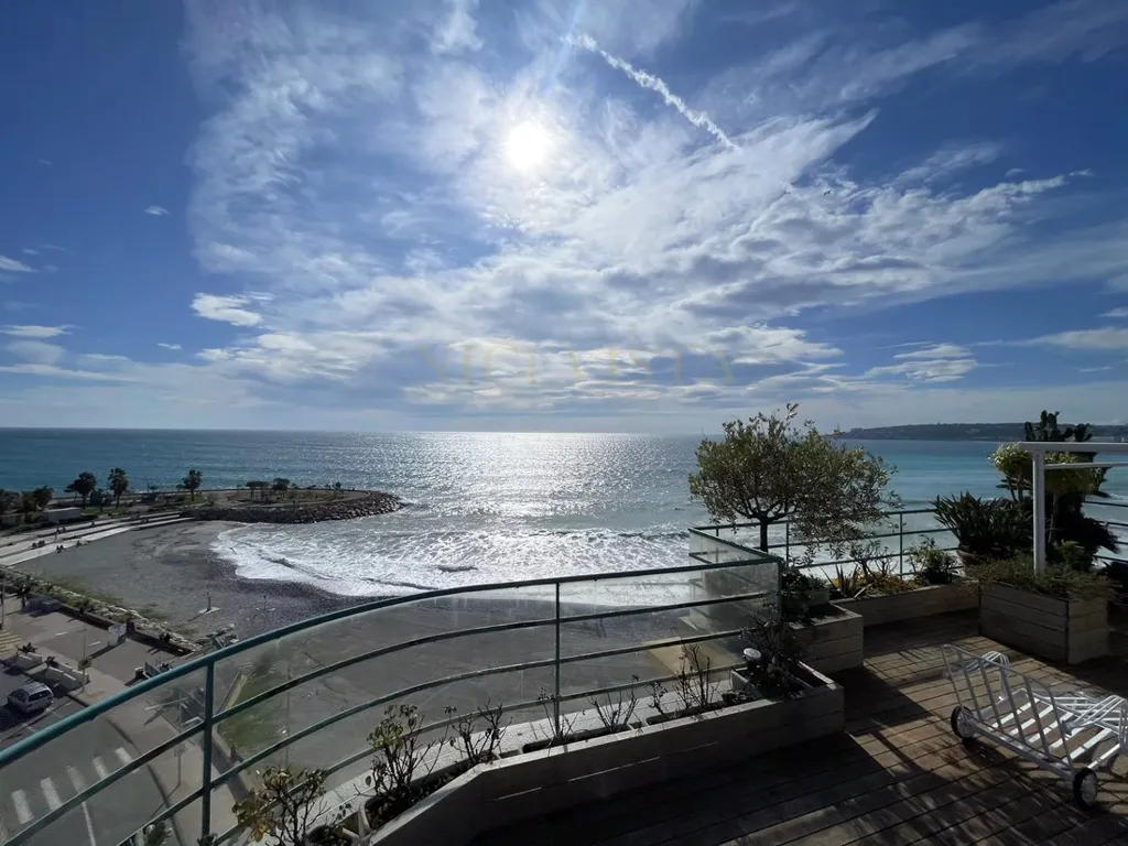 Balcon - Appartement de Luxe avec Terrasse Panoramique à Menton