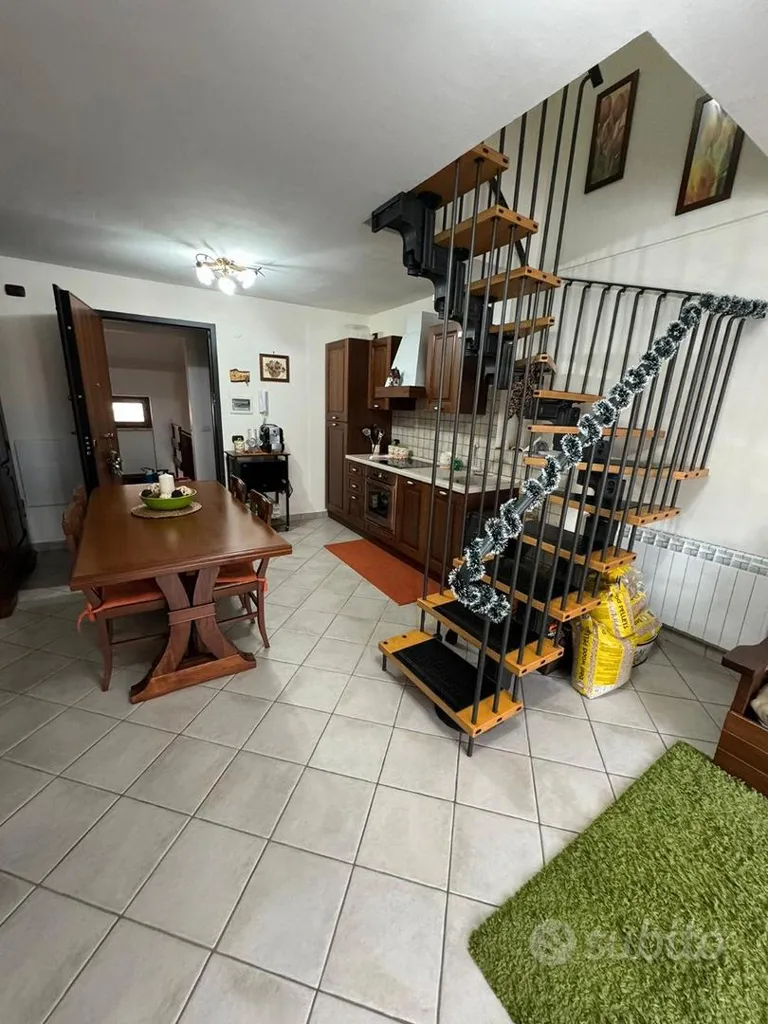 Salle à manger - Rustic Apartment with Ski Access in Campitello Matese