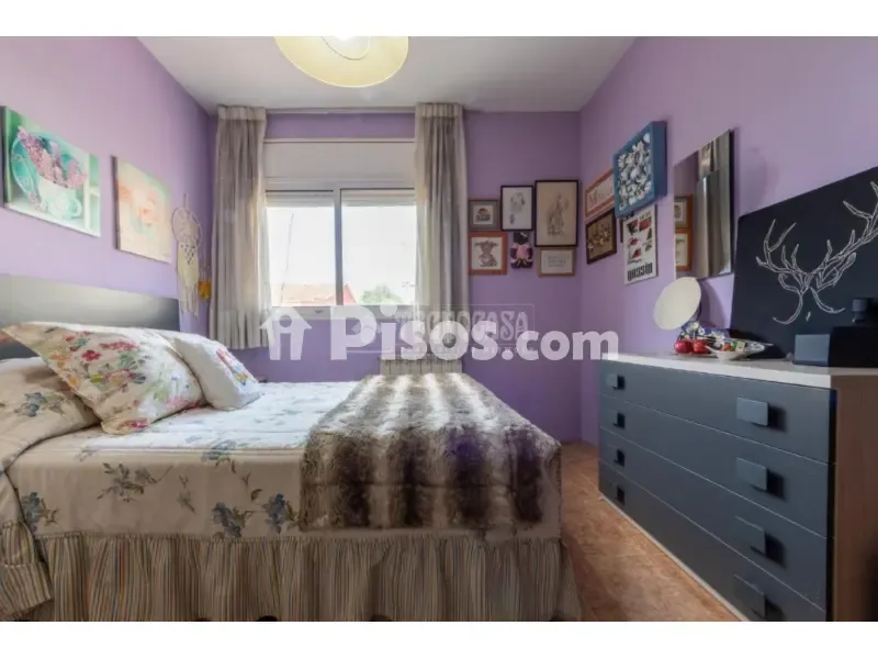 Chambres - Maison 4 pièces à ES