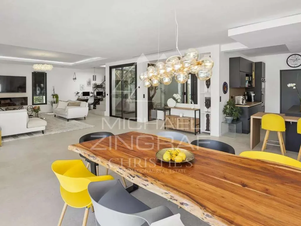 Salle à manger - Villa Contemporaine avec 7 Chambres à Roquefort-les-Pins
