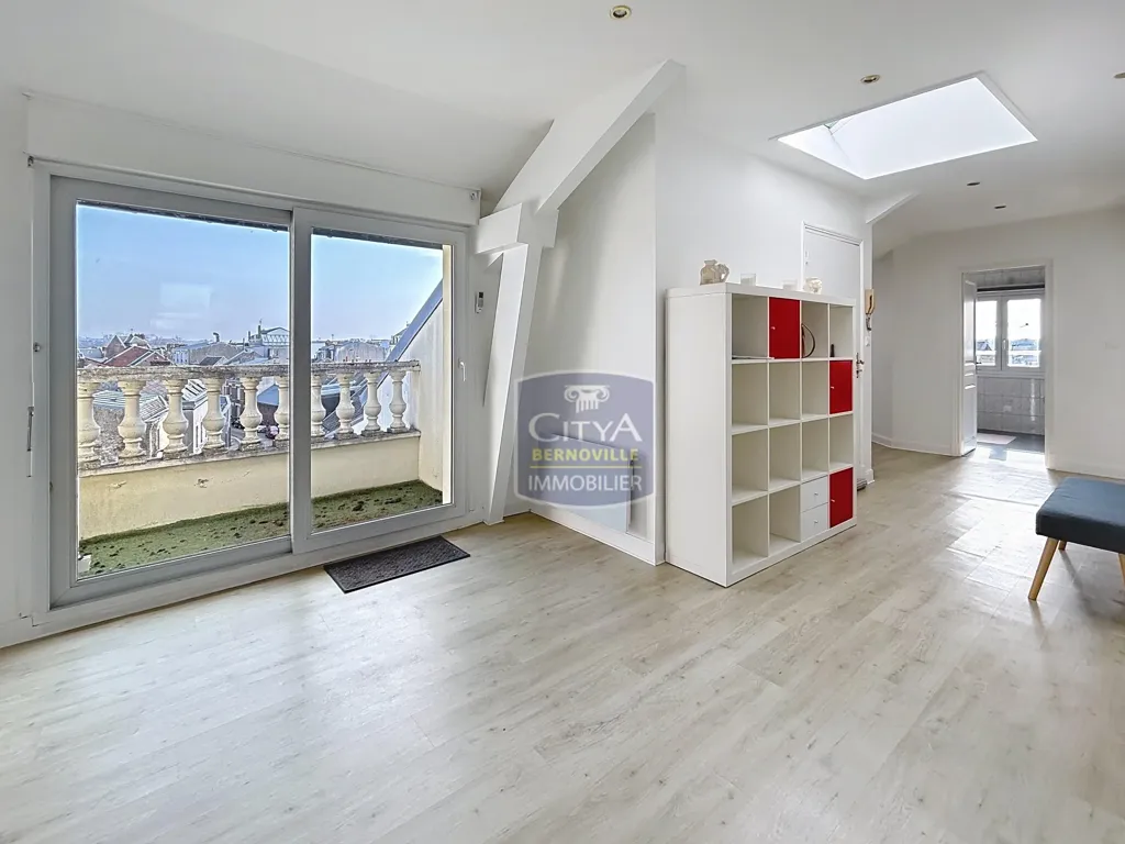 Pièces - Appartement Lumineux avec Balcon à Saint-Quentin