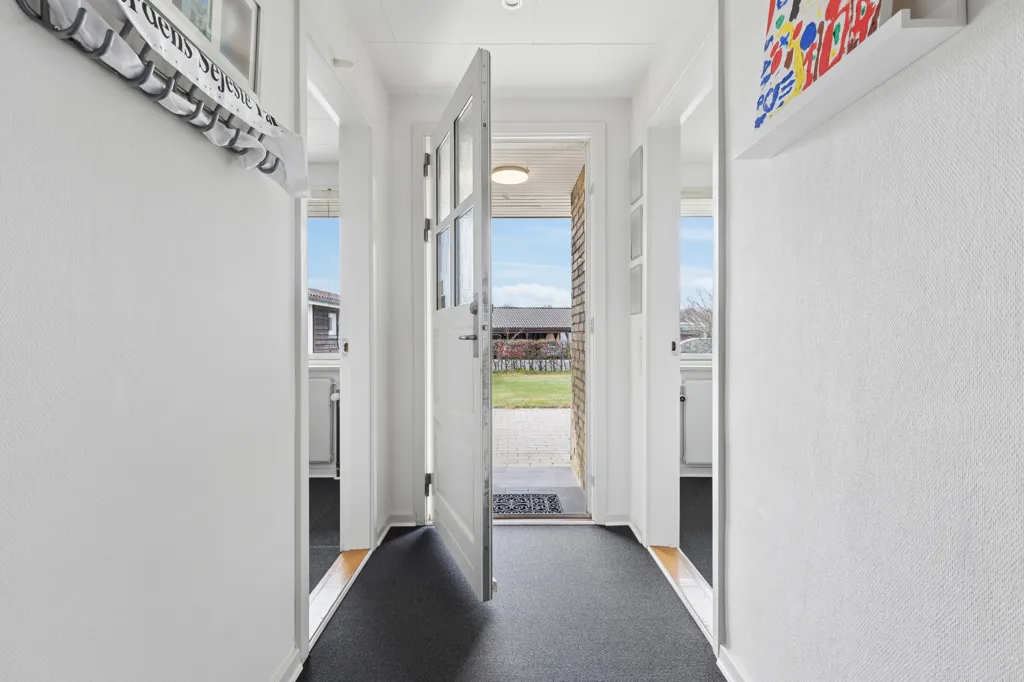 Entrée - Renovated Villa with Terraces in Odense