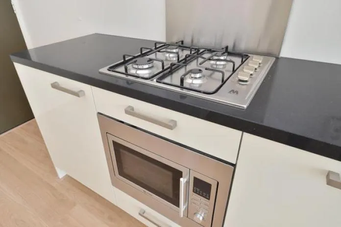 Cucina - Modern 2-Bedroom Student Apartment in Den Haag