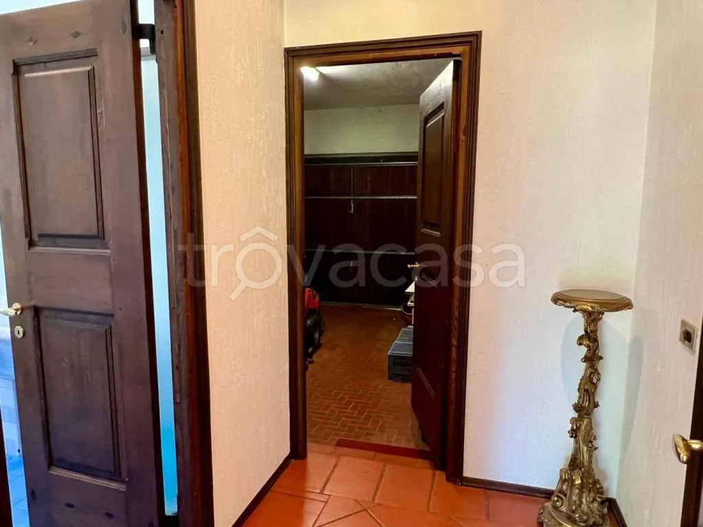 Entrée - Villa with Private Garden in Sommariva Perno