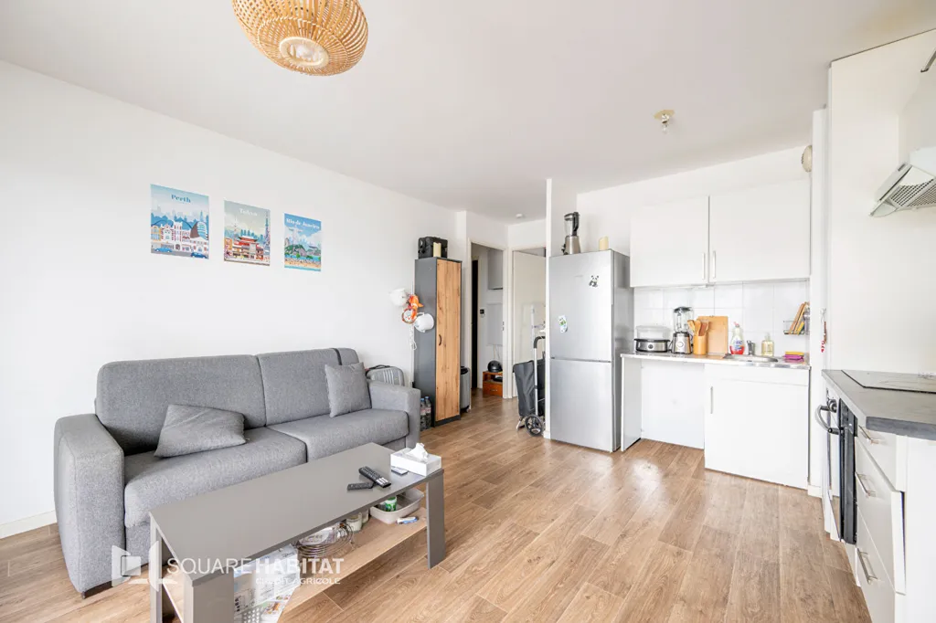 Elutuba - 2-Bed Apartment with Balcony in Lormont