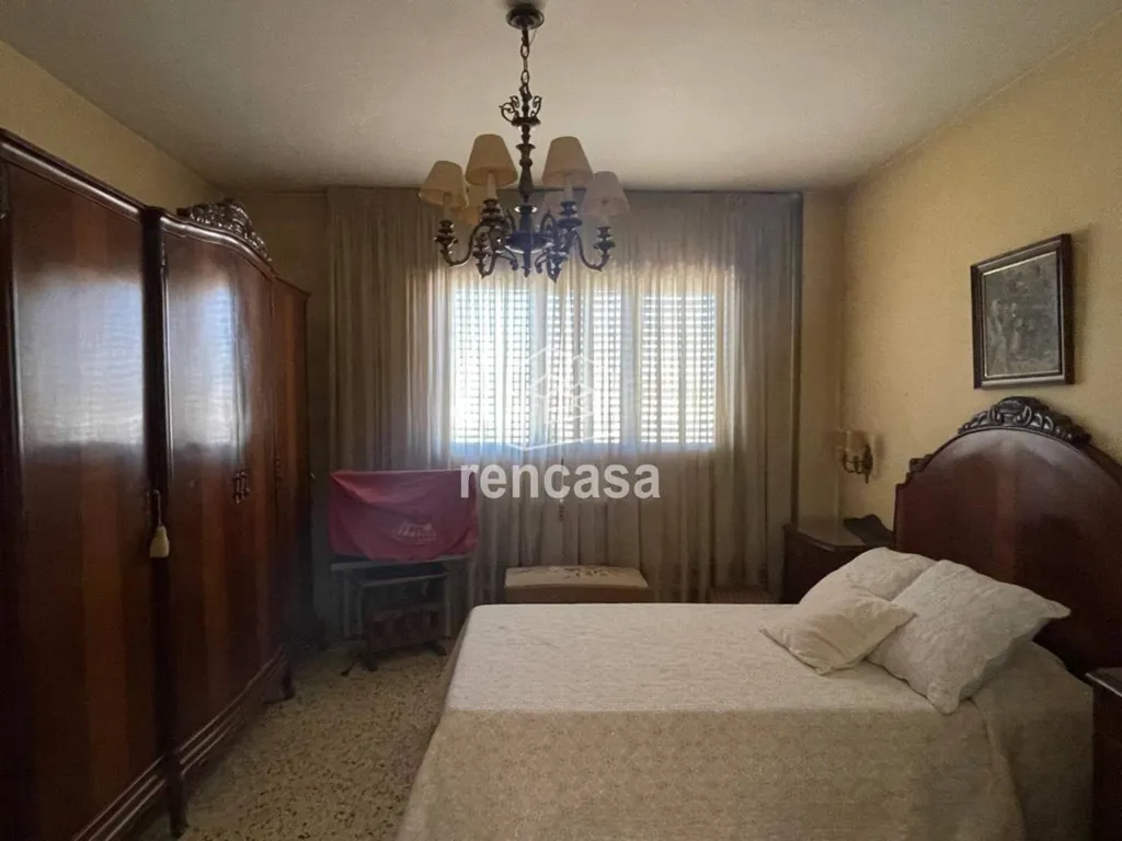 Magamistoad - Spacious Flat with Terrace in Lleida Centre