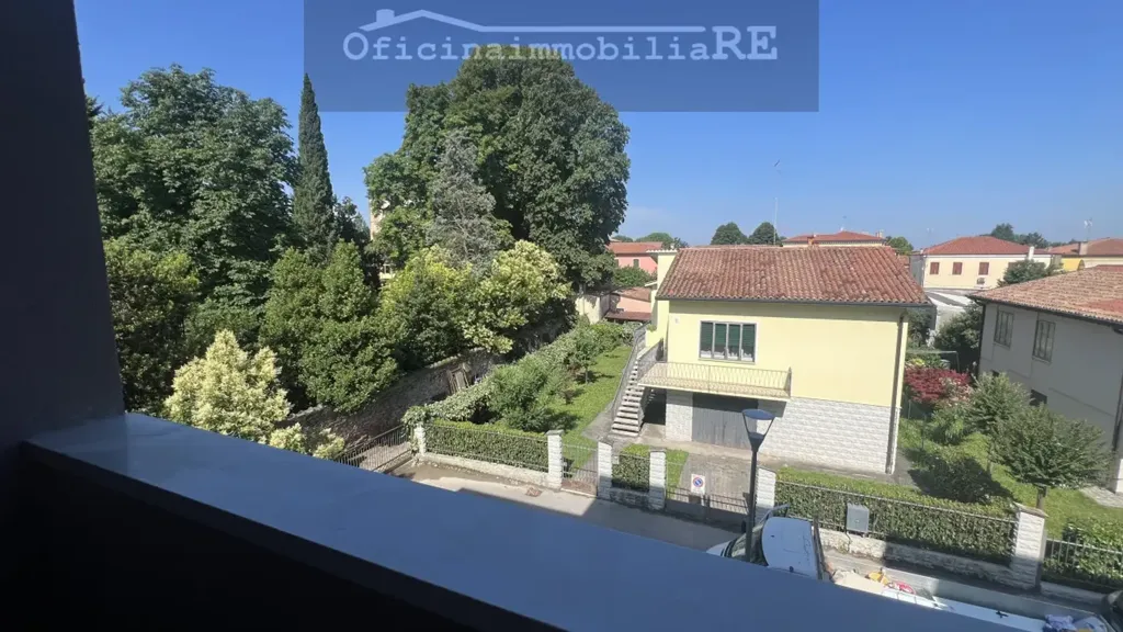 Balcon - Modern Penthouse with Terrace in Piove di Sacco
