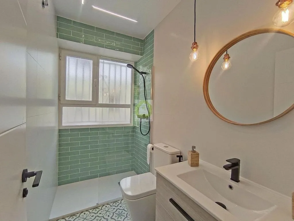 Vannitoad - Fully Furnished Flat with Air Conditioning in Zaidín
